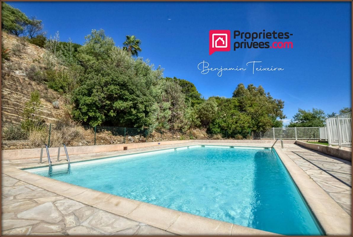 ROQUEBRUNE-SUR-ARGENS Appartement T1 bis, Les Issambres, 24 m2 VUE MER 3