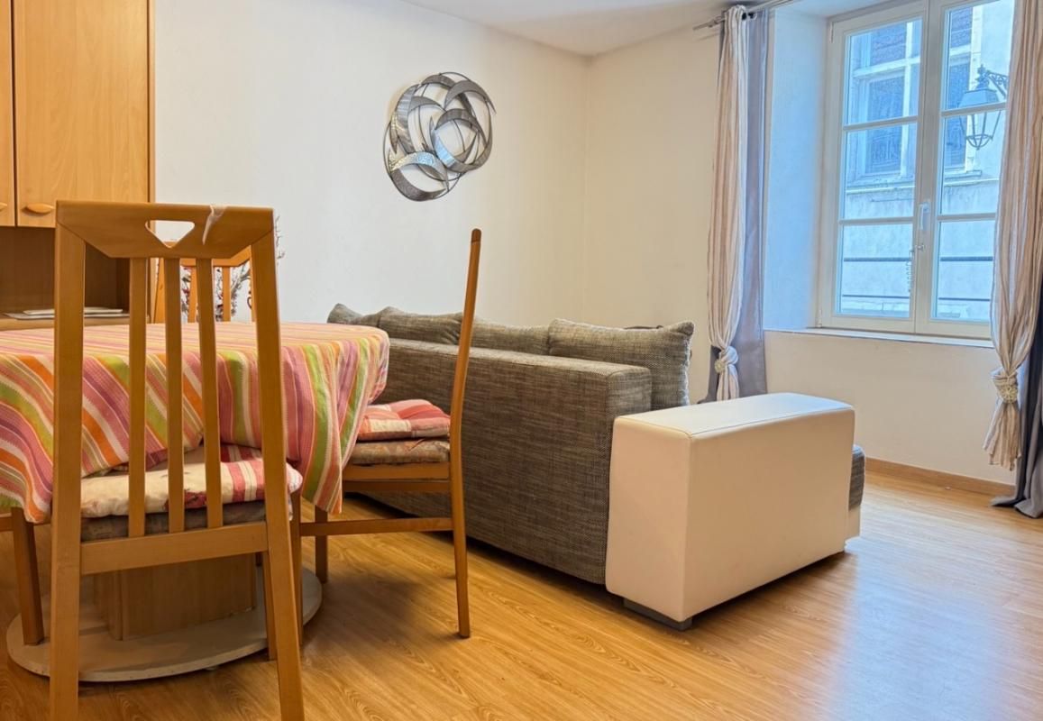 SAINT-NICOLAS-DE-PORT Appartement 3 pièces Saint-Nicolas-de-Port 58 m2 avec 2 chambres 3