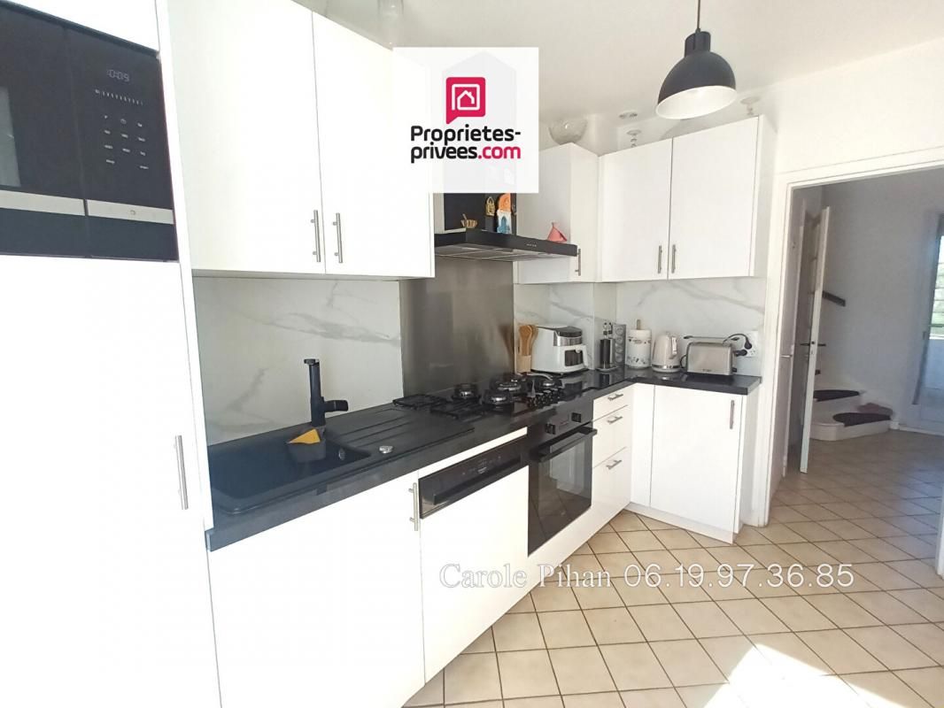DREUX Pavillon 3 chambres. Garage.  terrain 640 m² 4