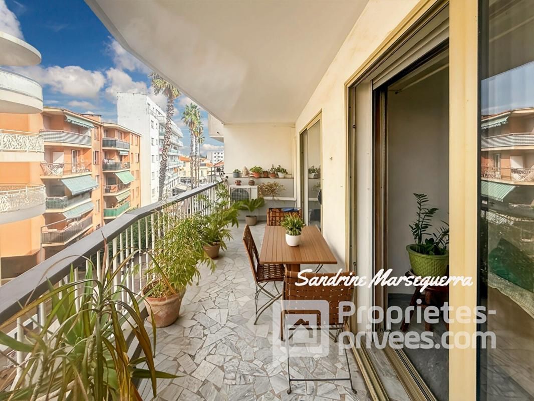 CAGNES-SUR-MER Beau 3 pièces Traversant  73m² Coeur de ville 2