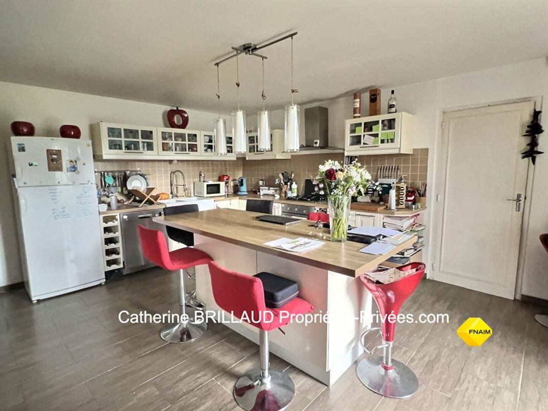 AIGREFEUILLE-D'AUNIS Maison Aigrefeuille D Aunis 6 pièce(s) 209 m2 3