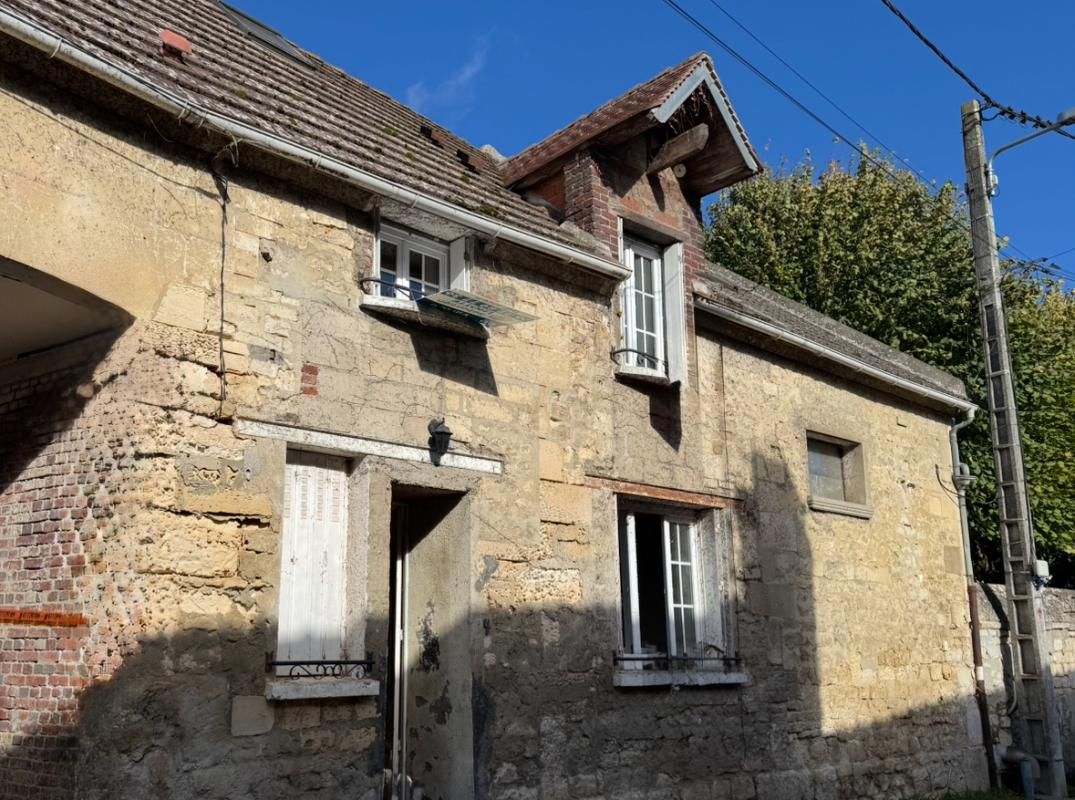 Maison de bourg en pierre - 78 m² - Sacy-le-Petit (60190)
