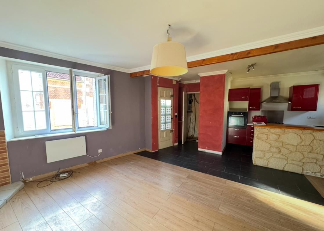 SACY-LE-PETIT Maison de bourg en pierre - 78 m² - Sacy-le-Petit (60190) 2