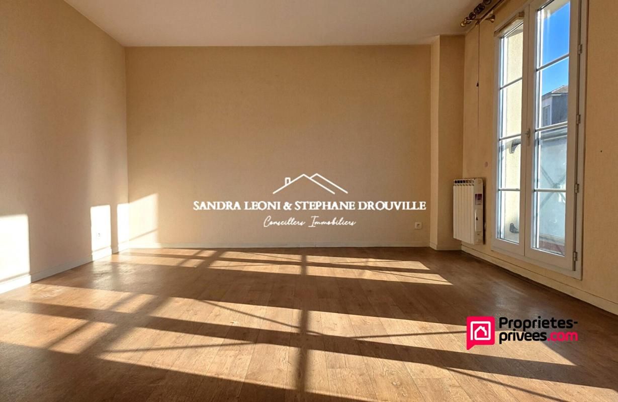MAINTENON MAINTENON - APPARTEMENT 70 m² - 3 pièces 2
