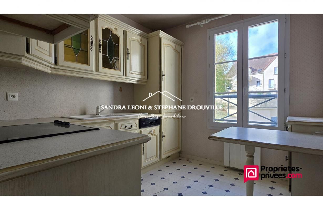 MAINTENON MAINTENON - APPARTEMENT 70 m² - 3 pièces 4