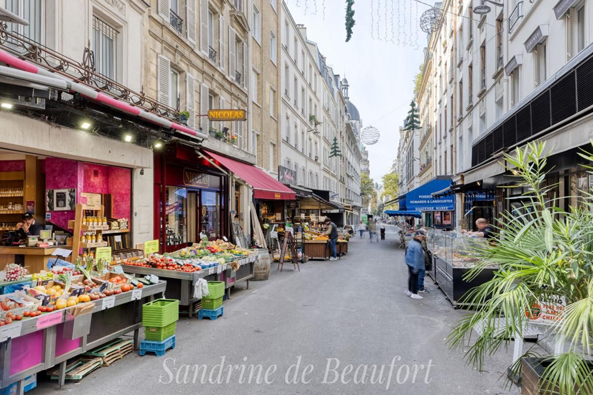 PARIS-17E-ARRONDISSEMENT Marché Poncelet - Appartement familial - 5 pièces - Parking 2