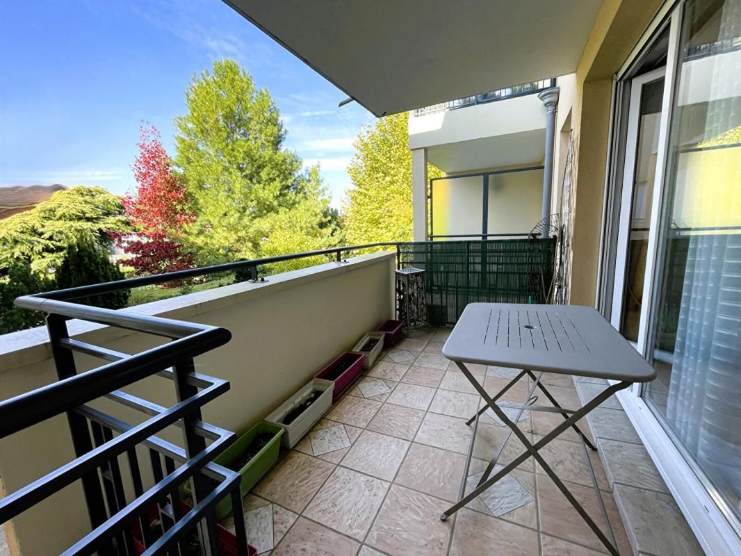 L'ISLE-ADAM Appartement 2 pièces, 46m2, balcon, ascenceur, parking 3
