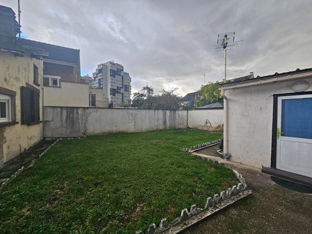 VILLEPINTE Maison plein pied à Villepinte  à moin de 5min à pied de la gare 3