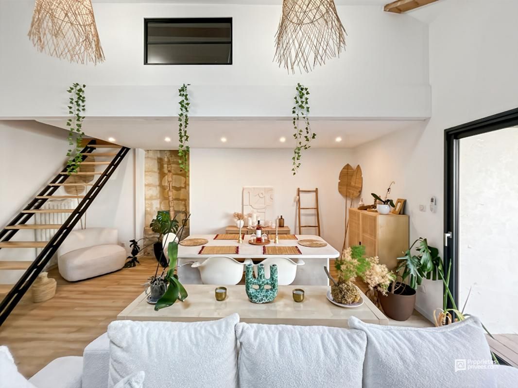 SAINT-SULPICE-ET-CAMEYRAC Coup de coeur assuré ! Maison avec piscine et ancien chai rénové 3