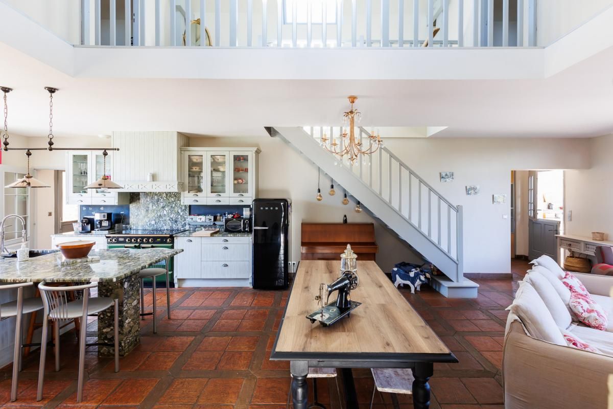 SALIES-DE-BEARN Magnifique propriétés de deux maisons - Piscine à débordement vue sur les Pyrénées- 4