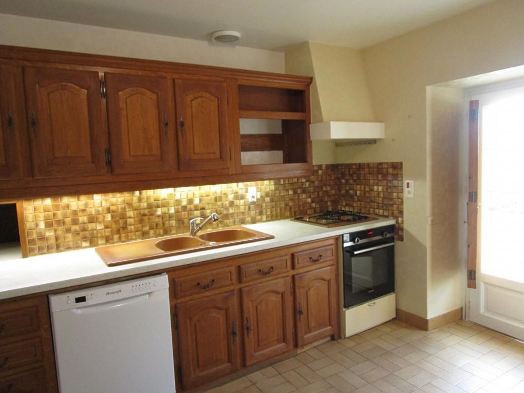 SAINT-LO Maison Saint Lo 6 pièce(s) 128 m2 3