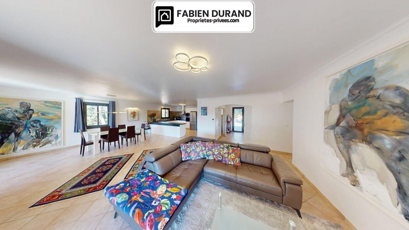 LA MOTTE Villa La Motte- Parc paysager, piscine, prestations haut de gamme 4