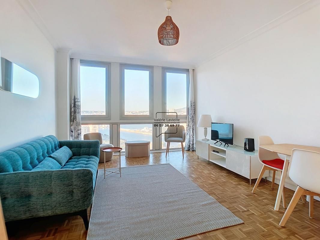 MARSEILLE-7E-ARRONDISSEMENT Marseille (13007) - Appartement 3 pièces meublé 66.44 m2 VUE MER PANORAMIQUE 2