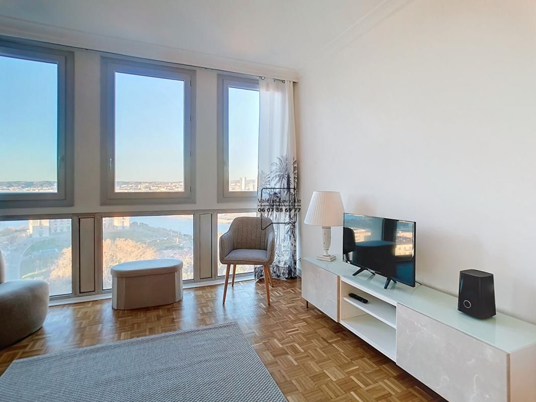 MARSEILLE-7E-ARRONDISSEMENT Marseille (13007) - Appartement 3 pièces meublé 66.44 m2 VUE MER PANORAMIQUE 4