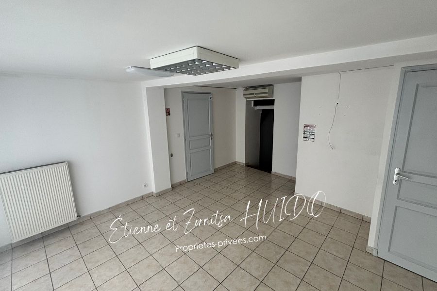 ISSOUDUN Immeuble 7 pièce(s) 146 m2 4