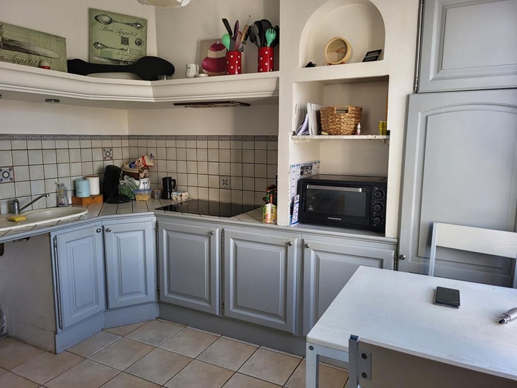 LIRAC Appartement Lirac 4 pièces de 99 m2 4