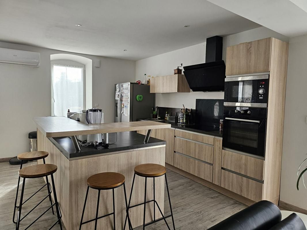 VILLENEUVE-MINERVOIS Maison Villeneuve Minervois 7 pièce(s) 165 m2 3