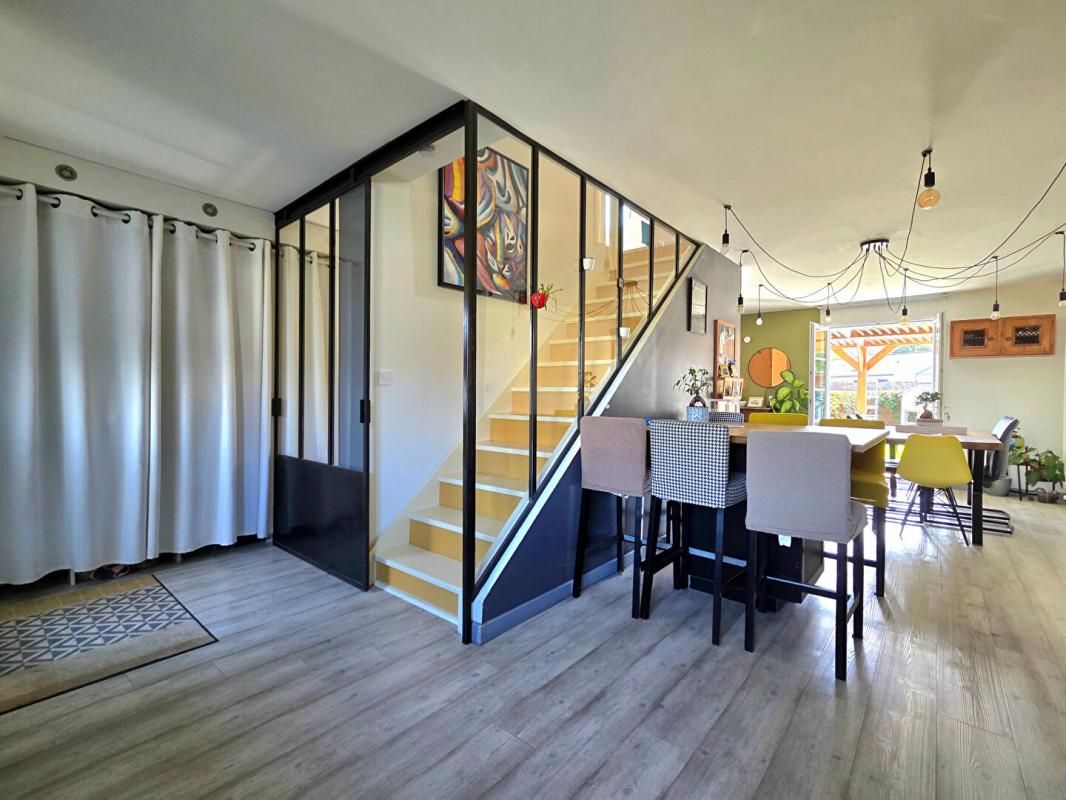 Maison  6 pièce(s) 135 m2