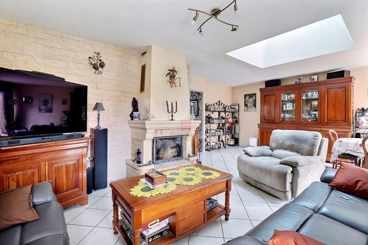 BONDOUFLE Maison Bondoufle 5 pièce(s) 97 m2 4