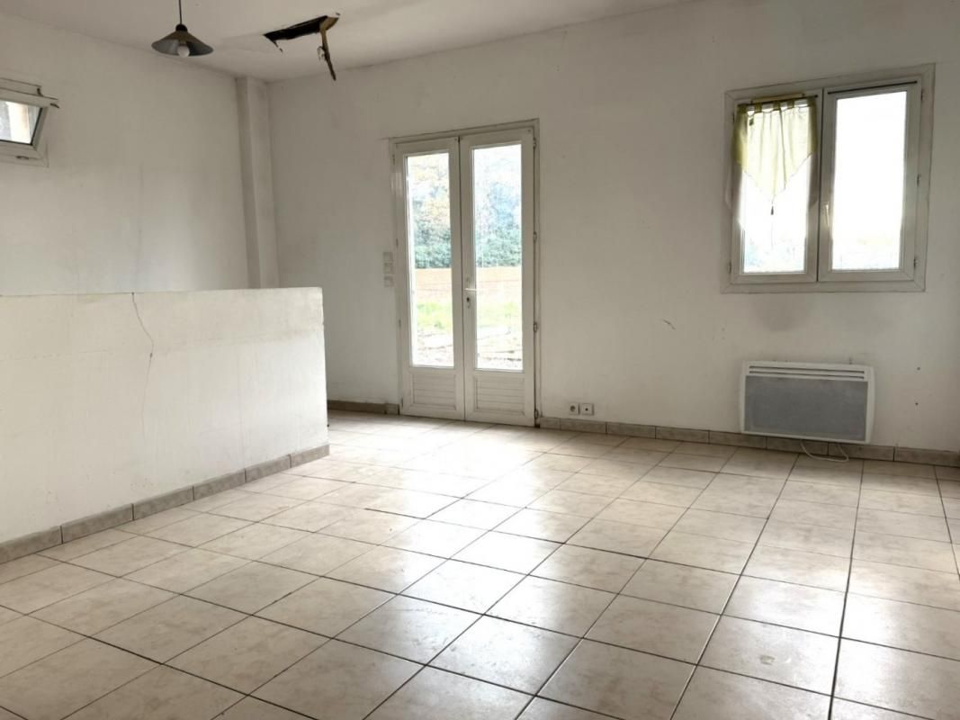 AIX-EN-PROVENCE Appartement T1 en rez-de-jardin ? Aix-en-Provence (Les Milles) 3