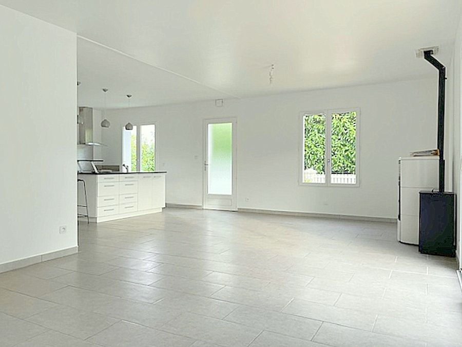 SAINT-SAUVEUR-D'AUNIS Location Maison de plain pied Saint Sauveur d'Aunis 3 chambres 111 m2 2