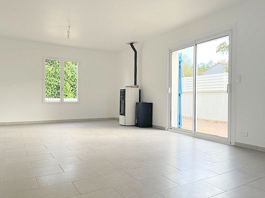 SAINT-SAUVEUR-D'AUNIS Location Maison de plain pied Saint Sauveur d'Aunis 3 chambres 111 m2 4