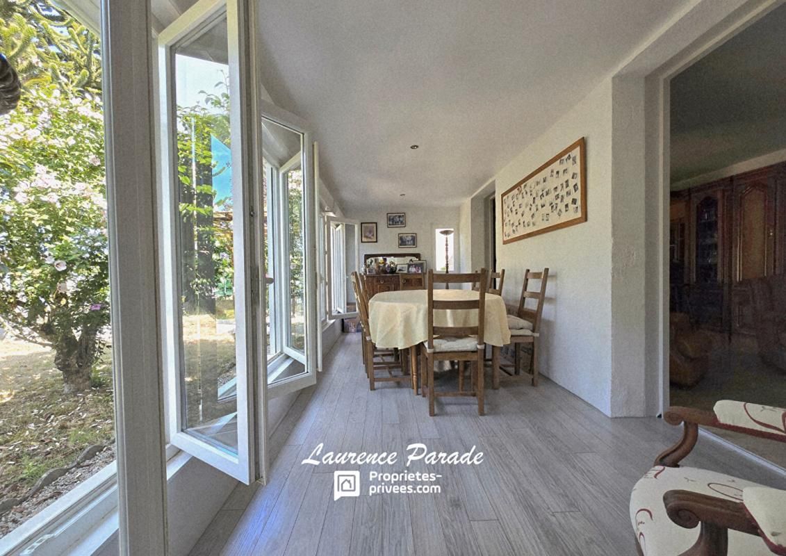 MUSSIDAN Maison de plain pied avec jardin garage 4