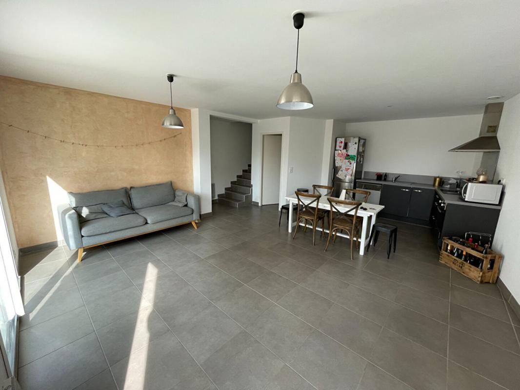 SALON-DE-PROVENCE Maison T3 avec jardin à Salon De Provence  65 m2 4