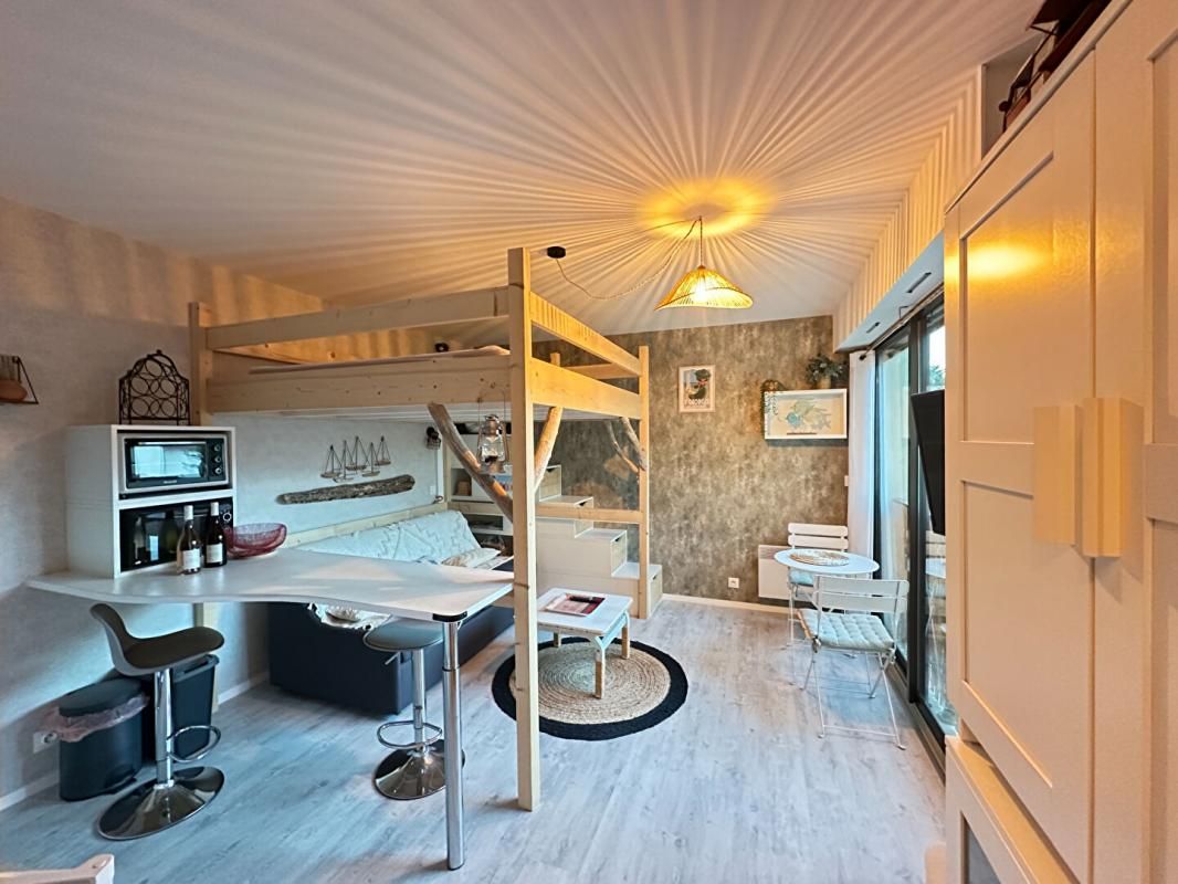 Appartement  Studio 50 m Plage
