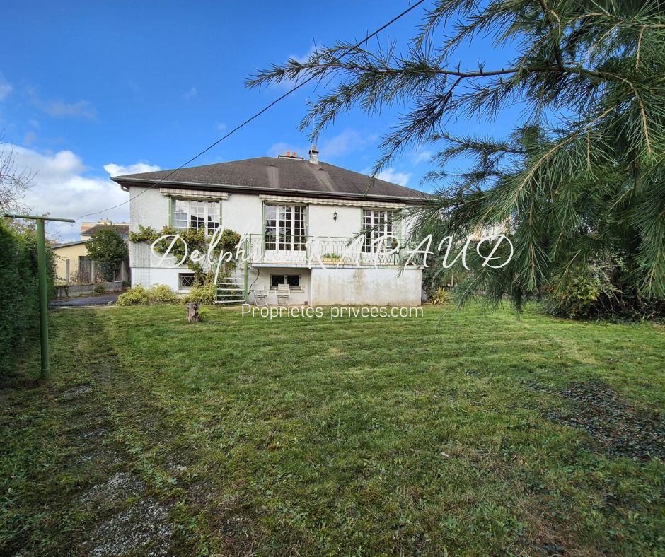 NOGENT-LE-ROTROU Maison Nogent Le Rotrou 3 pièces 83 m2 1