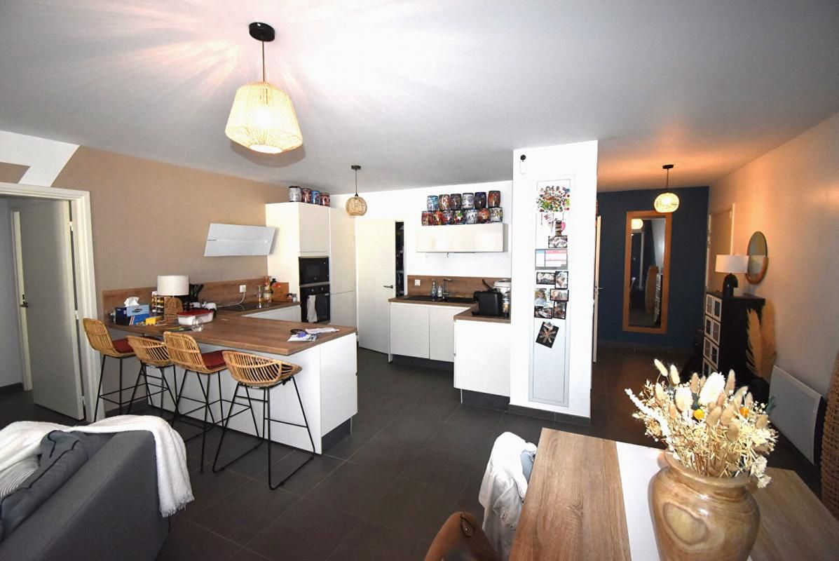 NIMES Appartement T3 avec parking dans résidence de standing 3