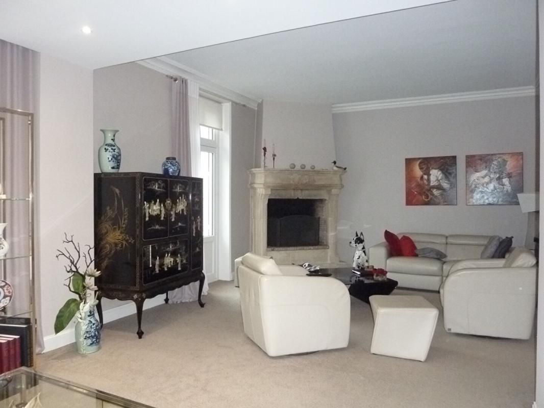 CHOLET Maison Cholet 8 pièce(s) 180 m2 4