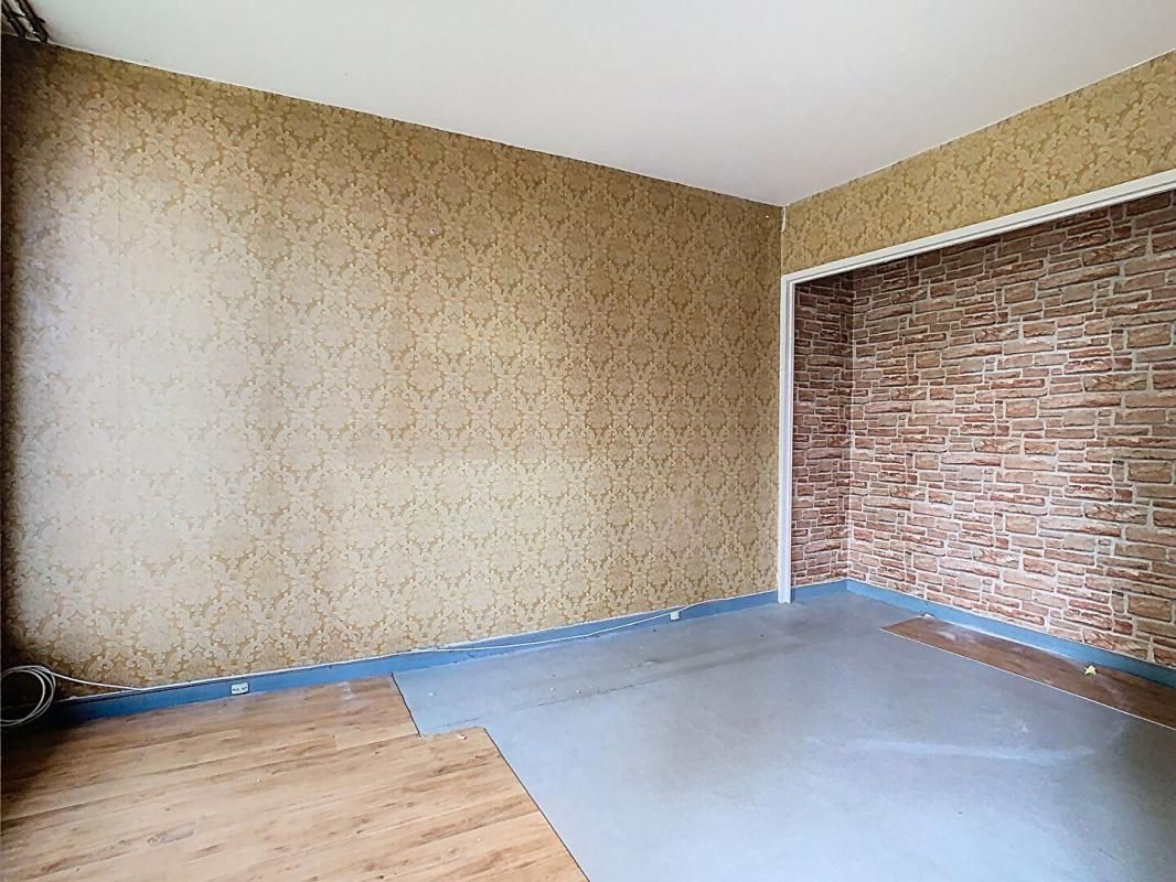 RANTIGNY APPARTEMENT T4 - 2/3 CHAMBRES - GARAGE/BOX - BALCON - CAVE - 60290 RANTIGNY 4