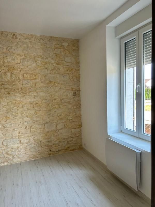 IMPHY Appartement Imphy 2 pièce(s) avec jardin 3