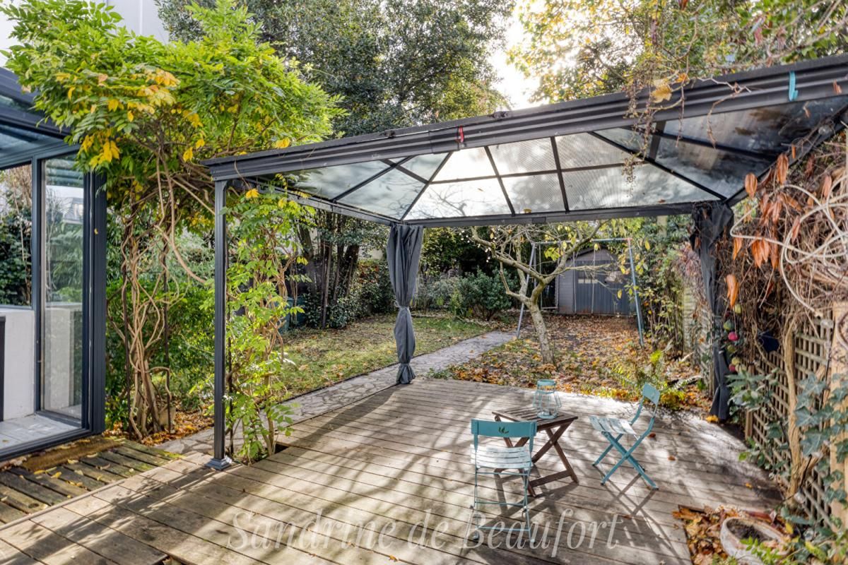 COLOMBES Colombes/Bois Colombes -Maison de famille - 4 chambres - Jardin 3