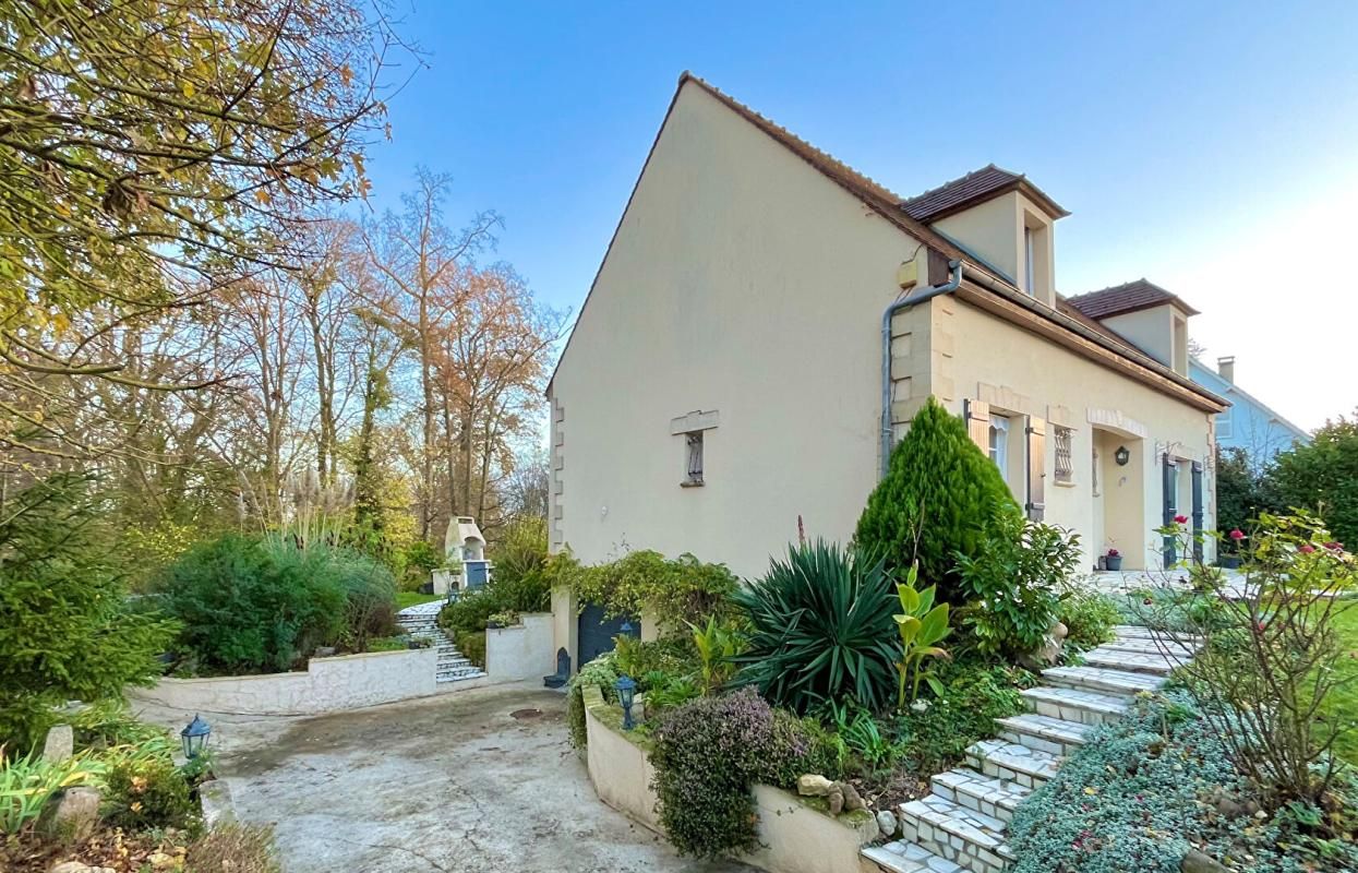 LE MEUX Maison Le Meux 7 pièce(s) 148 m2 2