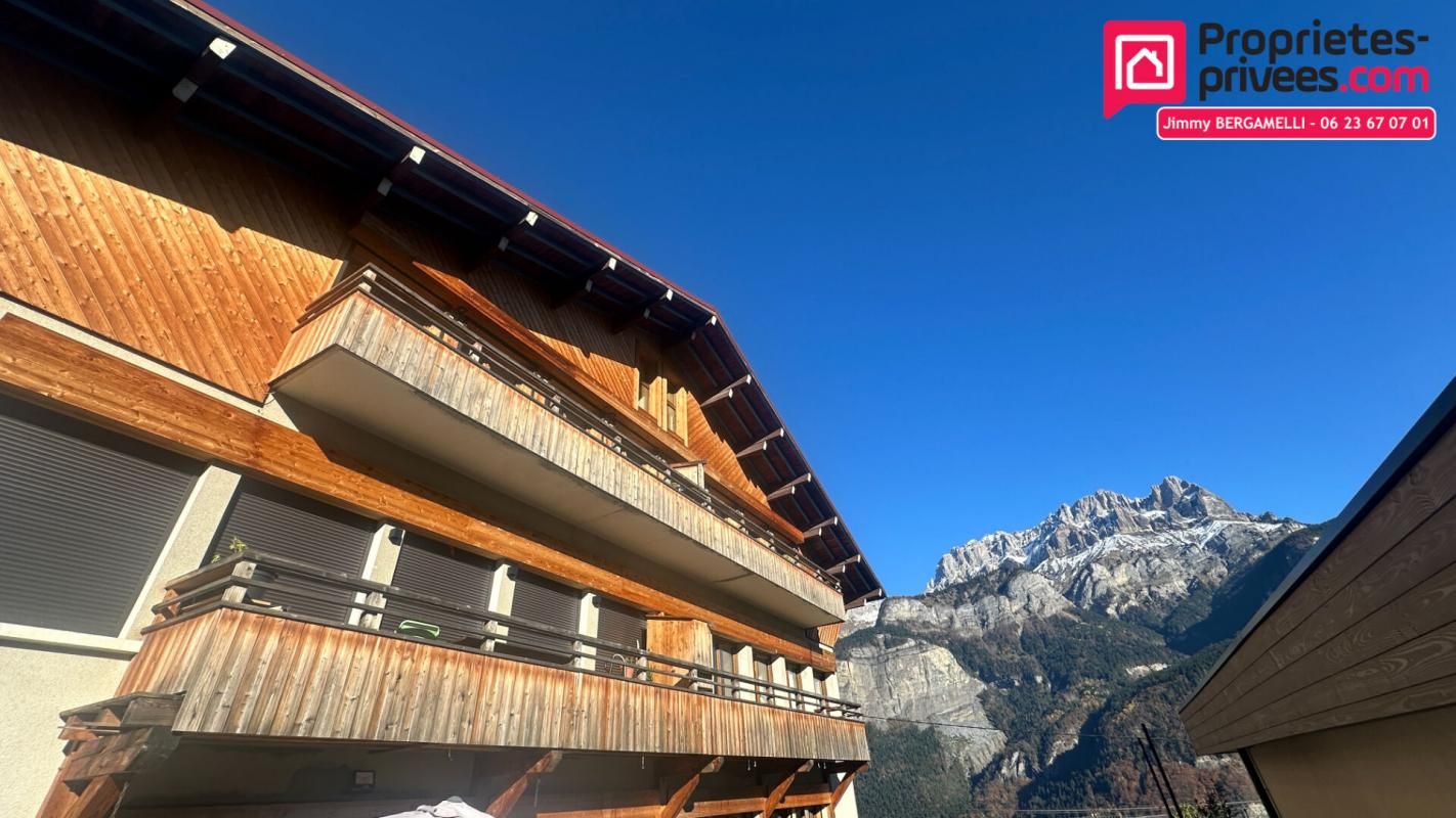 SALLANCHES SALANCHES  Appartement duplex 81,72 m² + mezzanine ,3 chambres, Parfait état, 3 parkings 399 000  FAI 1