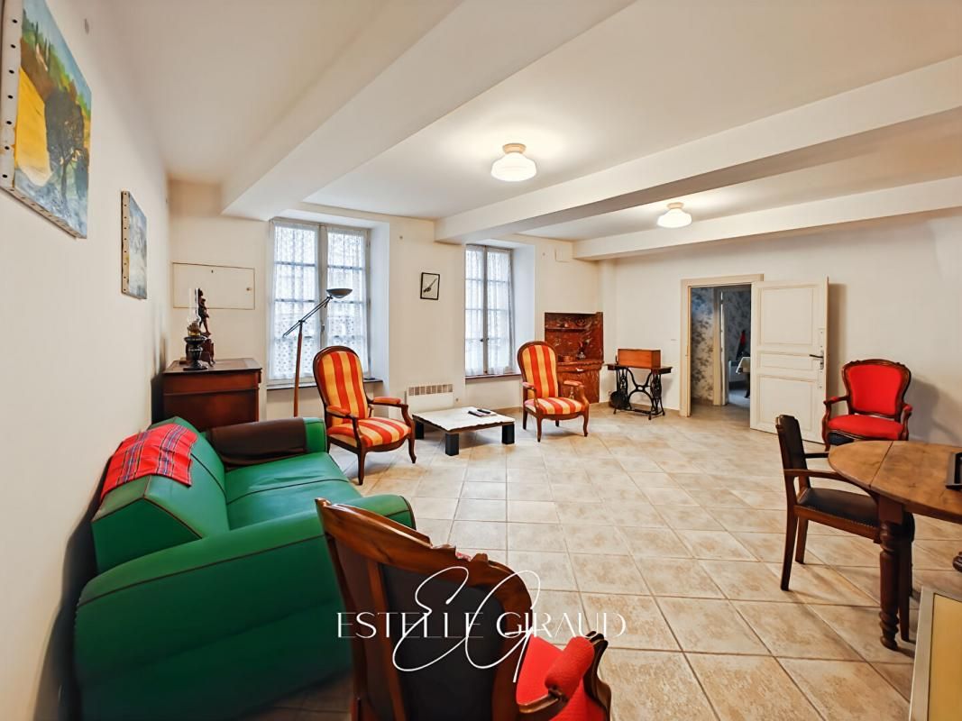 RIEUX-MINERVOIS Maison de village avec terrasse et atelier 3