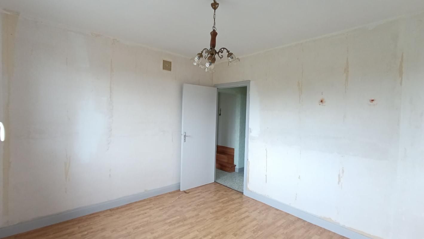 ECURY-LE-REPOS Maison Ecury Le Repos 5 pièce(s) 4