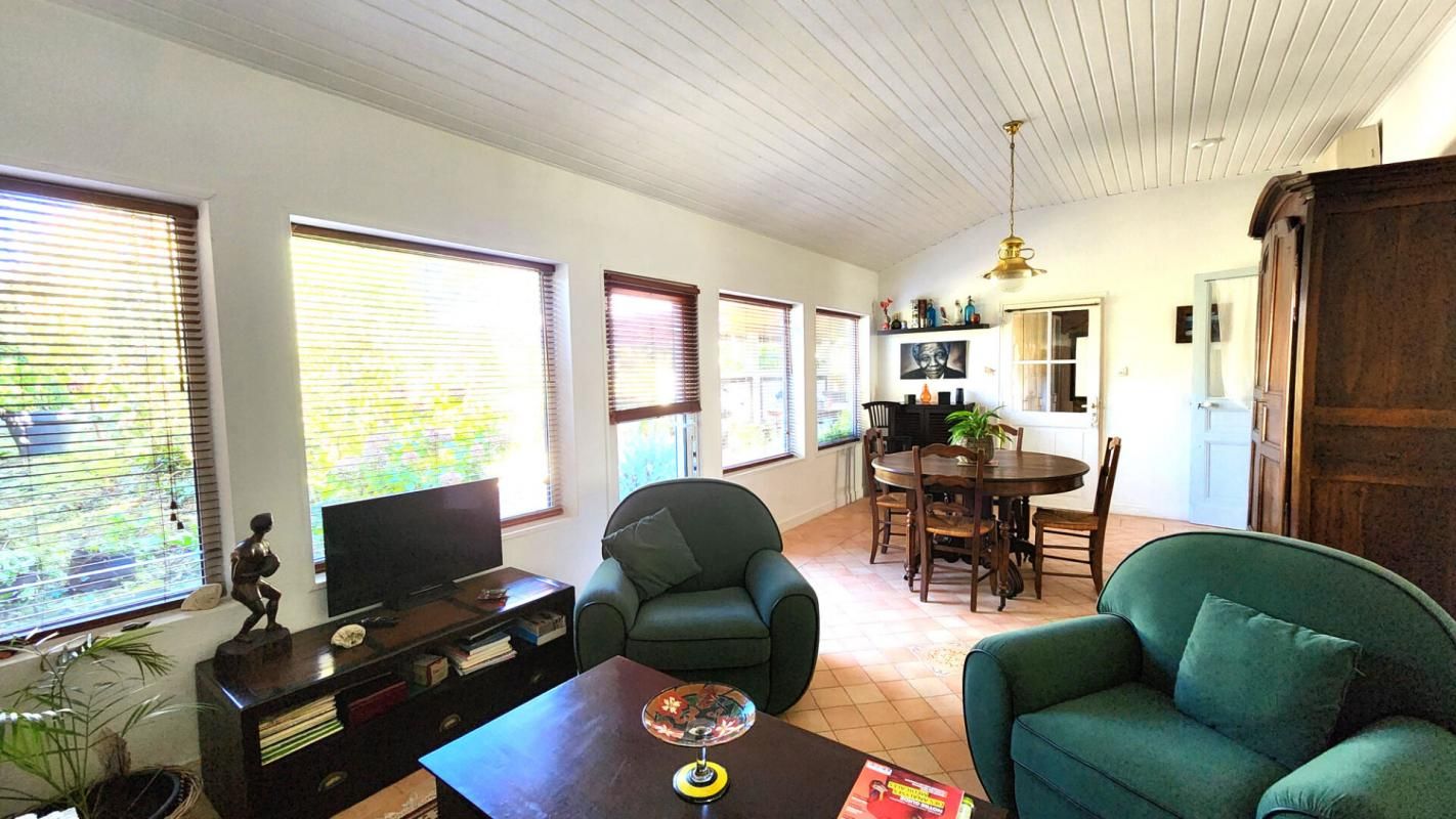 MUGRON Ensemble Immobilier de 2 logements avec piscine intérieur + Terrain 4