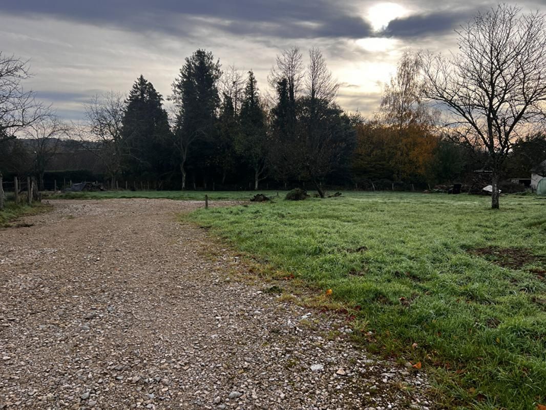 BONNEVENT-VELLOREILLE 70700 - BONNEVENT VELLOREILLE - Terrain 1588 m² - Prix : 75000  honoraires charge vendeur 2