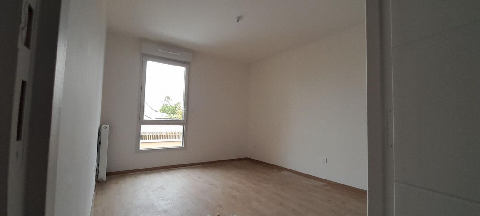LES PONTS-DE-CE APPARTEMENT T3 neuf avec Balcon et Parkng Couvert 3