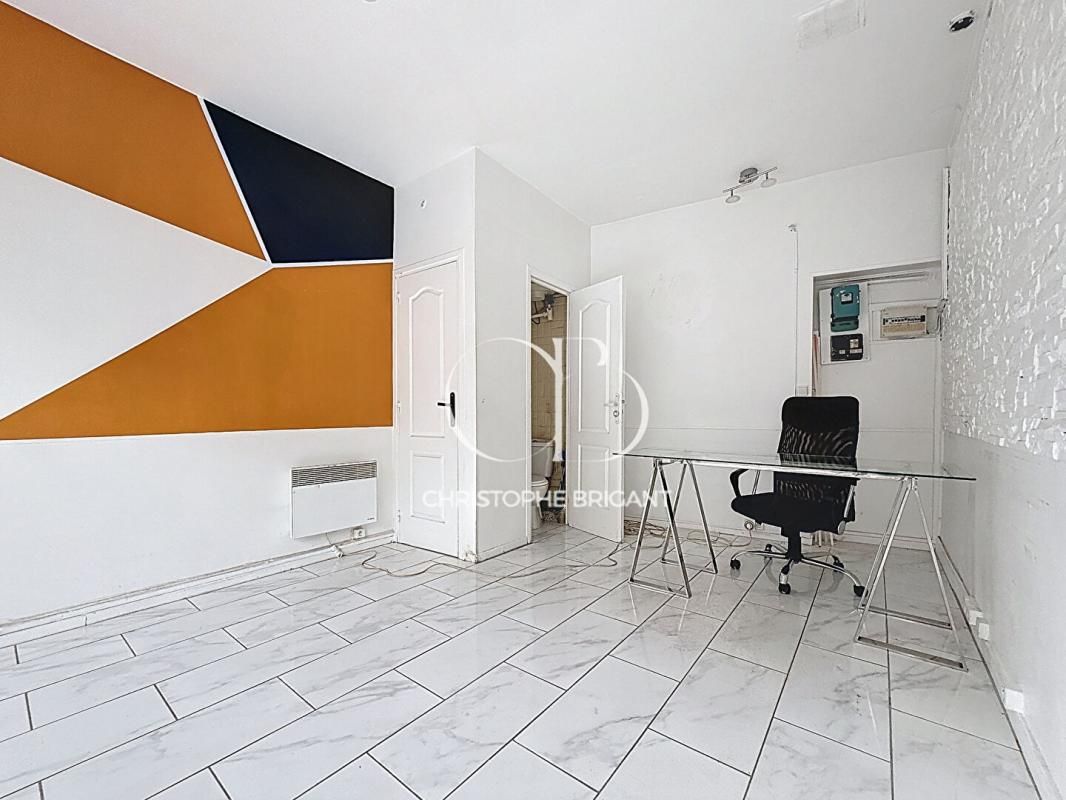 VILLEJUIF VILLEJUIF - MURS COMMERCIAUX LIBRES, Local  15,17 m² 3