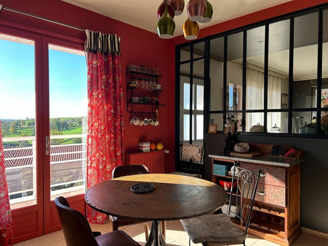 CHAUFFAILLES Maison rénovée à Chauffailles 2