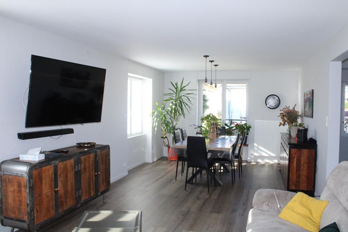 LANGOGNE Maison Langogne avec appartement indépendant et jardins 3