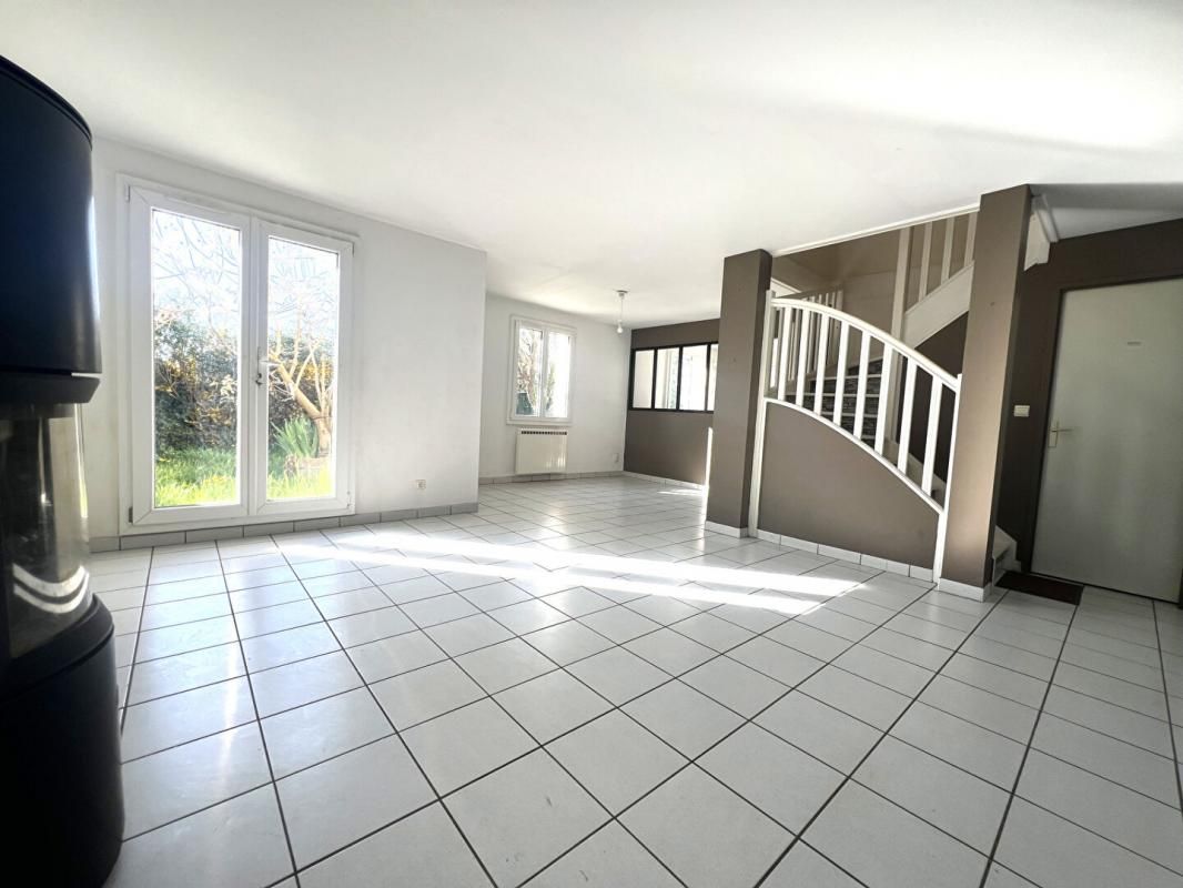 PLAISIR Maison à Plaisir (Village) - 138m2 7p 4