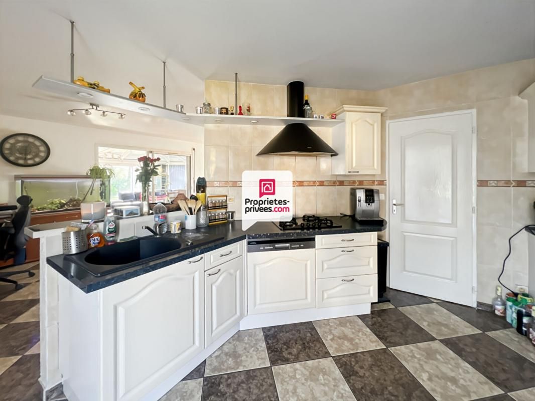 LOUCHATS Maison 3 chambres + studio indépendant + garage  et jardin 3500m² 4