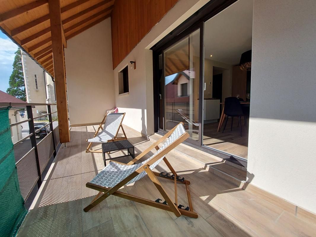 DUINGT Opportunité : Appartement T4BIS , état neuf, meublé à 2 pas du lac 3