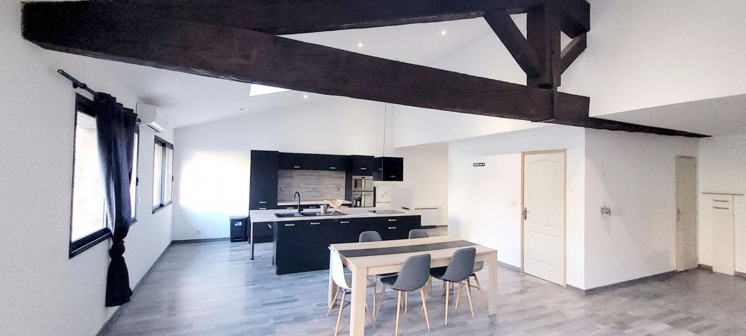 ARMISSAN Maison T5 avec grand garage et cour à Armissan 1