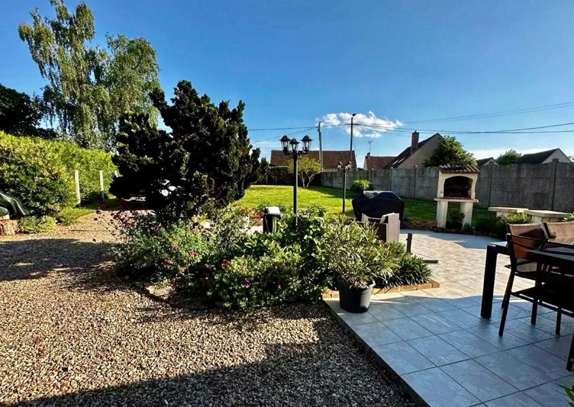 VILLENEUVE-SUR-YONNE Maison Villeneuve Sur Yonne 5 pièce(s) 135 m2 3